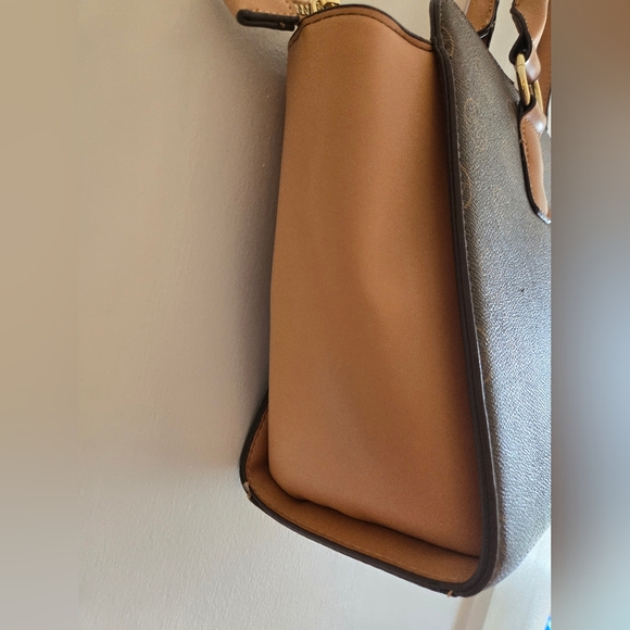 Adrienne Vittadini Studio The Signature Collection Satchel Double Handle Handbag - Picture 11 of 16